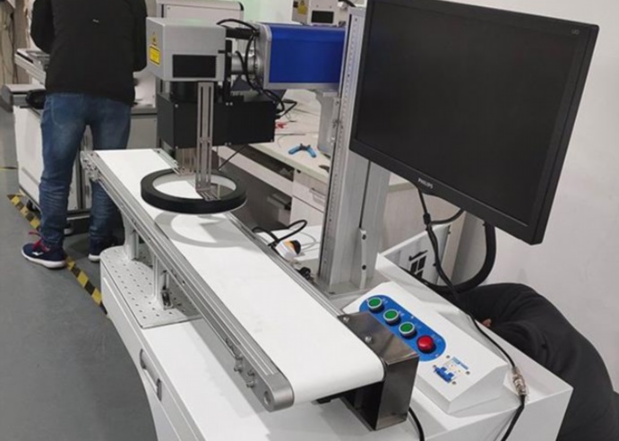 pcb在线激光镭雕机多少钱及全面指南