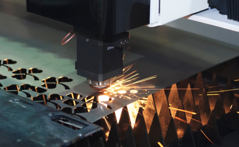 皮秒激光vs光纤激光：同等产能下的价格差距分析